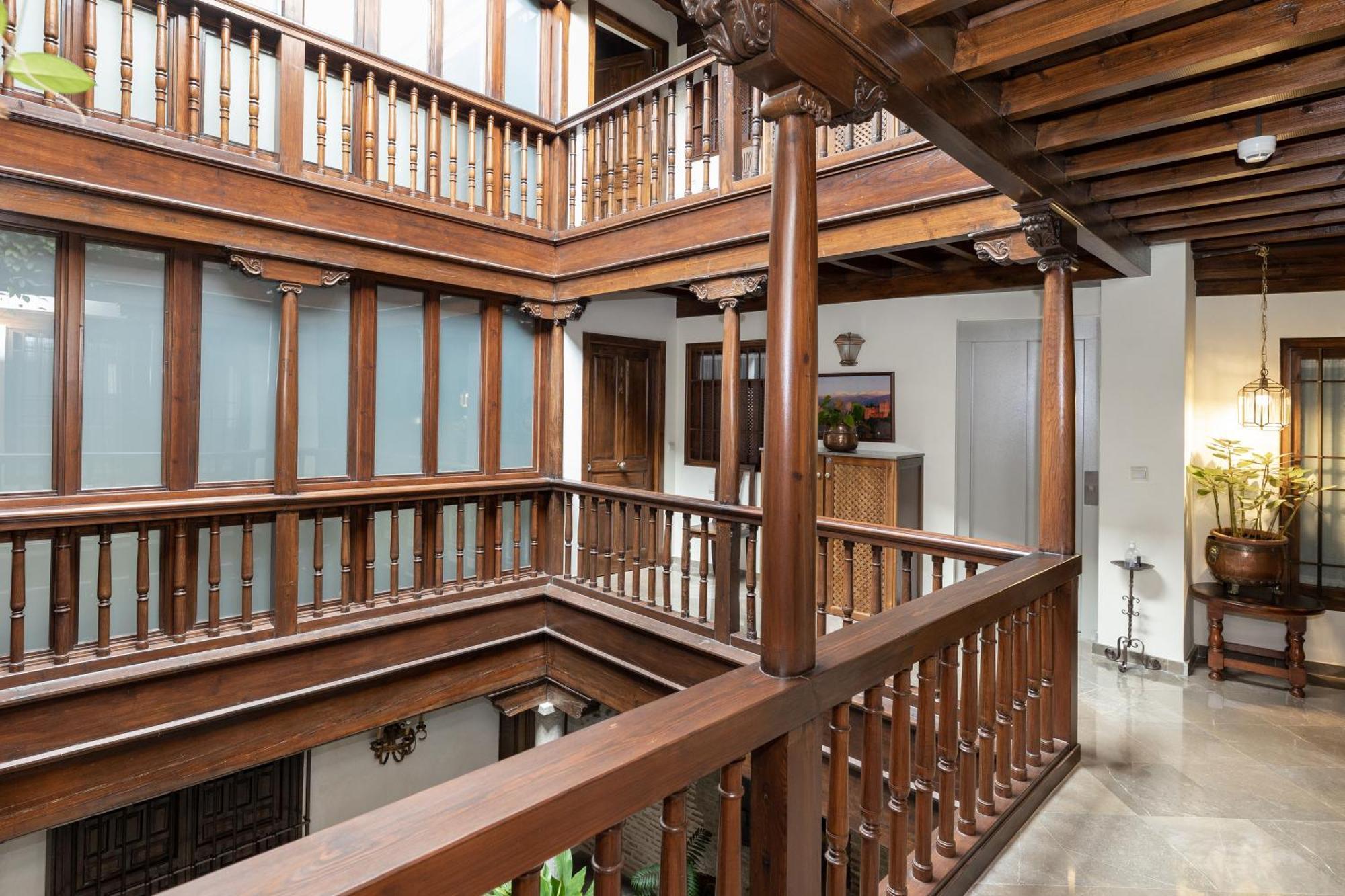 Apartamentos En Pleno Centro, Aljibe Rodrigo Del Campo 1A Granada Luaran gambar
